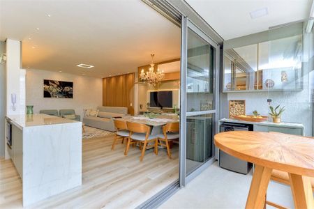 6_photo/94dce41561.04af7fc2355c33fa-ATLAS-4f647cca-9d0e-4d38-a403-04b476741e8f.jpg de apartamento à venda com 3 quartos, 111m² em Centro, Curitiba