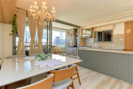 12_photo/94dce41561.04af7fc2355c33fa-ATLAS-7bbefc90-3bdf-4ee2-bba0-b13aea3dfbb6.jpg de apartamento à venda com 3 quartos, 110m² em Centro, Curitiba