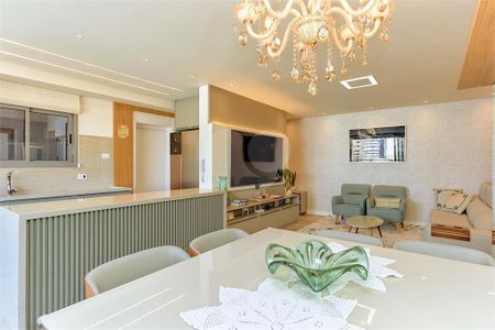 11_photo/94dce41561.04af7fc2355c33fa-ATLAS-9b3f1c1d-3b2a-4d10-b4fb-46c5d0425138.jpg de apartamento à venda com 3 quartos, 108m² em Centro, Curitiba