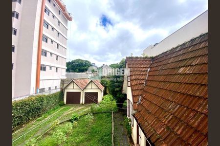 5_photo/94dce41607.01061cb6ad72014f-ATLAS-49cdcb0a-1683-4e1e-b07d-5c2f2d065753.jpg de casa à venda com 4 quartos, 147m² em Centro, Curitiba