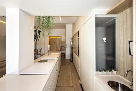 17_photo/94dce4166d.ceff8192393c33de-ATLAS-a0bb4b93-9a87-41f3-8c05-43f1a43f2b3a.jpg de apartamento à venda com 3 quartos, 238m² em Alto da Glória, Curitiba