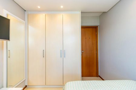 4_photo/94dce416c1.1bfe79ab32dba4b0-ATLAS-f149b2e0-3bbd-4e61-9b61-9f843eb9fdc1.jpg de apartamento à venda com 4 quartos, 138m² em Alto da Glória, Curitiba