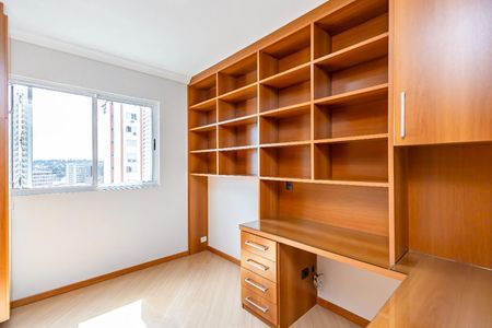 17_photo/94dce416dd.0673d88fd24b748b-ATLAS-c024b36d-bc77-445d-8358-5e93f03def3c.jpg de apartamento para alugar com 4 quartos, 138m² em Centro Cívico, Curitiba