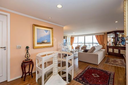 10_photo/94dce416e7.3c4f9bce803a6a8f-ATLAS-1b288c82-c5c8-447f-8e2a-1fe41787b4ce.jpg de apartamento à venda com 4 quartos, 365m² em Centro Cívico, Curitiba