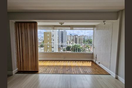 6_photo/94dce416e7.43c6eb9b31f11a70-ATLAS-defba1a2-a13f-4477-920b-4e6652801a68.jpg de apartamento à venda com 3 quartos, m² em Centro Cívico, Curitiba