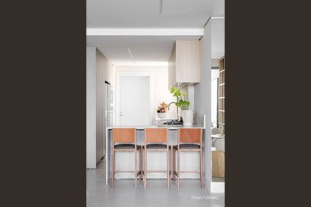 9_photo/94dce416f7.055ffb1f65a43cf8-ATLAS-feaf8c21-15d5-41fa-a135-4e0efa1902e4.jpg de apartamento à venda com 4 quartos, 171m² em Centro, Curitiba