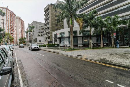 3_photo/94dce41747.31a6924ed8aab7dc-ATLAS-34f9a3fb-230a-4baf-8dff-e9aa8e0c24ec.jpg de kitnet/studio para alugar com 1 quarto, 46m² em Centro Cívico, Curitiba