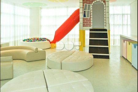 11_photo/94dce41747.8344d3796bdbf14c-ATLAS-3d4e2494-a7e3-48f1-9731-bc971c6a942a.jpg de kitnet/studio para alugar com 0 quarto, 30m² em Centro Cívico, Curitiba