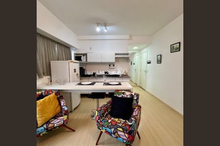 3_photo/94dce41747.a944a7ef88bd55c6-ATLAS-0262fe98-2eee-4d07-91b1-944ee391bd3f.jpg de apartamento para alugar com 1 quarto, 34m² em Centro Cívico, Curitiba