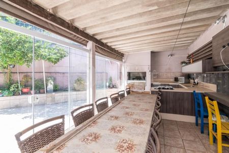 7_photo/94dce4178f.bab3a5a88d302860-ATLAS-3301516c-4096-4e30-baf2-a5e053ff395a.jpg de apartamento à venda com 4 quartos, 150m² em Alto da Glória, Curitiba