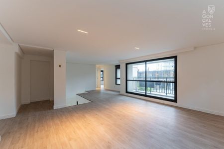 26_photo/94dce417db.13b228ec102ab3c4-ATLAS-58e2fb43-0234-485e-b350-e2e79f3b259d.jpg de apartamento à venda com 3 quartos, 222m² em Alto da Glória, Curitiba