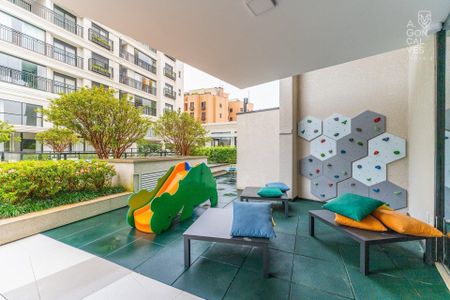 43_photo/94dce417db.13b228ec102ab3c4-ATLAS-bc3281c2-2cc9-43bd-9356-fe5b40efd760.jpg de apartamento à venda com 3 quartos, 222m² em Alto da Glória, Curitiba