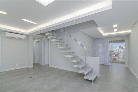 4_photo/94dce4180f.e6e1c947b02cf8fb-ATLAS-e2e355a5-9bdb-48fa-a1c2-3389eda80c19.jpg de apartamento para alugar com 3 quartos, 170m² em Alto da Glória, Curitiba