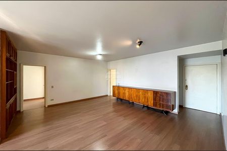 9_photo/94dce41829.8921dfce7d0bbf29-ATLAS-3ff54bda-4c34-4b96-9e18-c24bdac7d6dd.jpg de apartamento para alugar com 3 quartos, 133m² em Centro Cívico, Curitiba