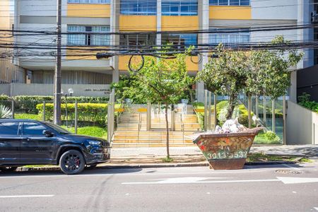 2_photo/94dce41829.c06c3c5dbfc3661b-ATLAS-b4ff74fa-7e38-4d65-9b1a-df4cb86a258c.jpg de apartamento à venda com 3 quartos, 133m² em Centro Cívico, Curitiba