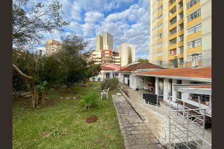 3_photo/94dce4182f.4cea1a0b3f6bbd2f-ATLAS-776155df-be7e-4df8-9fec-39d1cec45c53.jpg de casa à venda com 2 quartos, 353m² em Centro Cívico, Curitiba