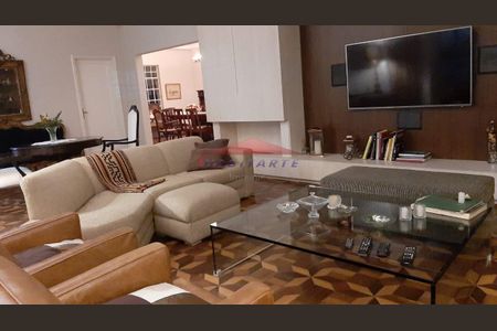 3_photo/94dce4182f.4cea1a0b3f6bbd2f-ATLAS-ee3175fe-d0f3-498f-b53a-07ca0fdd3850.jpg de casa à venda com 2 quartos, 353m² em Centro Cívico, Curitiba