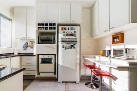 16_photo/94dce4187b.94eccd8fc9add72f-ATLAS-da3733a4-0cff-47e5-9d0a-b09473dc962b.jpg de apartamento à venda com 4 quartos, 160m² em Alto da Glória, Curitiba