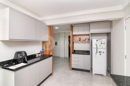 3_photo/94dce418ff.cafd082bb48bd46e-ATLAS-e09591a9-ca63-4b94-9676-b3cd7eb7ee80.jpg de apartamento à venda com 4 quartos, 160m² em Alto da Glória, Curitiba