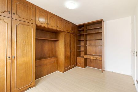 31_photo/94dce4199b.15f4a19d538e62fb-ATLAS-8bc618bb-d919-493d-b360-d46d0ae3b10e.jpg de apartamento à venda com 3 quartos, 111m² em Centro Cívico, Curitiba