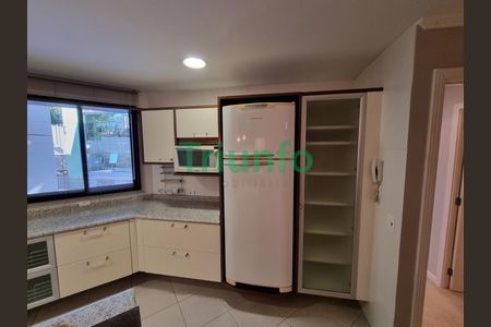 12_photo/94dce419a7.12bf89247ab0a65d-ATLAS-e4bfcfd5-bed5-4394-8ee5-41054c567fc3.jpg de apartamento à venda com 3 quartos, 114m² em Centro Cívico, Curitiba