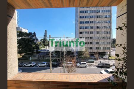 6_photo/94dce419a7.12bf89247ab0a65d-ATLAS-fb38ecd3-a8f7-46c6-8a11-ce680e2ae8d7.jpg de apartamento à venda com 3 quartos, 114m² em Centro Cívico, Curitiba