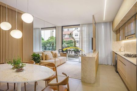 6_photo/94dce419c1.00a4c6b1539f881b-ATLAS-4fd26f4b-4d21-4f29-8247-688b69e776a8.jpg de apartamento à venda com 3 quartos, 135m² em Centro Cívico, Curitiba