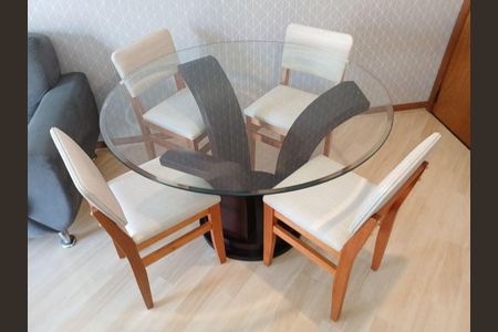 10_photo/94dce419f3.ff4d21d8aa80b750-ATLAS-3eaeb3bb-d357-4c76-8792-c89607cae23f.jpg de apartamento para alugar com 1 quarto, 44m² em Centro Cívico, Curitiba