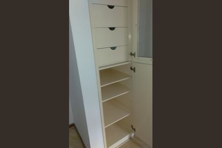 10_photo/94dce419f3.ff4d21d8aa80b750-ATLAS-4ca82c12-e681-4003-b44d-b0ed14807d7f.jpg de apartamento para alugar com 1 quarto, 44m² em Centro Cívico, Curitiba