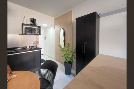6_photo/94dce41a37.7a37549eceeba21f-ATLAS-297dbded-5e73-422f-ab41-14e073bd1f51.jpg de apartamento para alugar com 1 quarto, 25m² em Centro Cívico, Curitiba