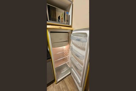 5_photo/94dce41a37.7a37549eceeba21f-ATLAS-3fcb529a-d173-4191-9472-a06cee9b0c7e.jpg de apartamento para alugar com 1 quarto, 23m² em Centro Cívico, Curitiba