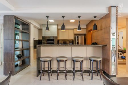 12_photo/94dce41aab.2a5531e99a21f257-ATLAS-4c654d3f-0f4e-4b04-baa4-0cfbf2cc7a2e.jpg de apartamento à venda com 2 quartos, 77m² em São Francisco, Curitiba