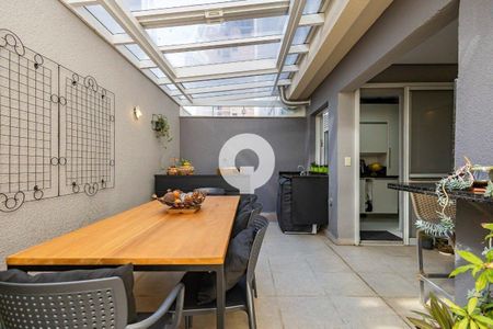 4_photo/94dce41b95.565d65a6458b6ca1-ATLAS-0109f259-5c5e-4d2b-a98a-9b1c21b5f1de.jpg de apartamento à venda com 2 quartos, 197m² em Centro Cívico, Curitiba