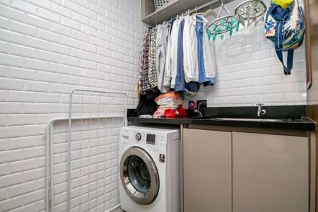 7_photo/94dce41da3.97ab9ca93122ad9e-ATLAS-7785bf2a-77e4-4d93-82d3-6b502ea28863.jpg de apartamento para alugar com 2 quartos, 90m² em São Francisco, Curitiba