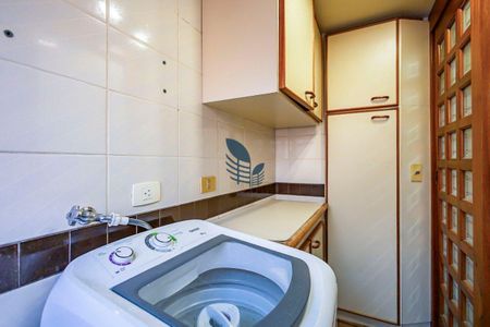 18_photo/94dce41db3.ccfee957a0edc138-ATLAS-2ede1c8b-6bc0-47eb-a9e0-1f449540e889.jpg de apartamento para alugar com 1 quarto, 61m² em Centro Cívico, Curitiba