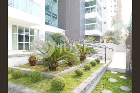 5_photo/94dce42001.8e927f3430f5a69c-ATLAS-13cce2a9-972b-43e9-b69f-cff5f9ecd2fc.jpg de apartamento à venda com 2 quartos, 105m² em Ahú, Curitiba