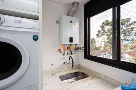 8_photo/94dce4201b.408bec36167ddf1f-ATLAS-04fb9b7c-c98e-4c27-ade7-e8668d46f58f.jpg de apartamento à venda com 2 quartos, 86m² em Ahú, Curitiba