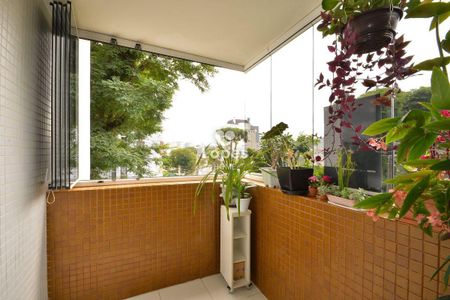 10_photo/94dce4202b.e5c1dbf3952ec410-ATLAS-70c3eeb1-16df-454d-83b4-e4bd13a15040.jpg de apartamento à venda com 3 quartos, 116m² em Ahú, Curitiba