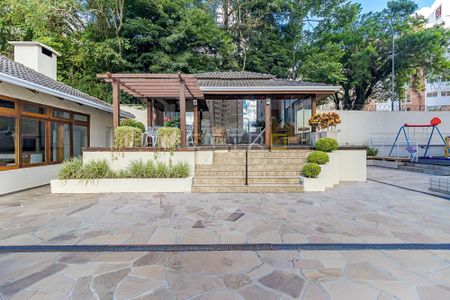 12_photo/94dce420a9.01c9f2775bbe3f81-ATLAS-53706f91-6e1d-4a55-ae2d-26e04f88bf3f.jpg de apartamento à venda com 3 quartos, 131m² em Ahú, Curitiba