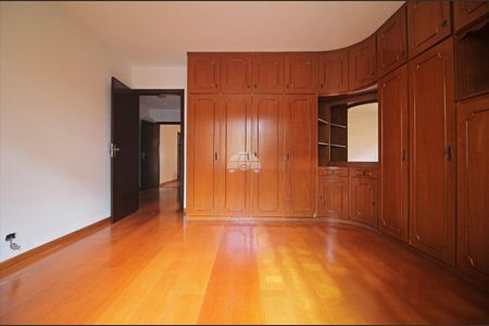 26_photo/94dce42199.0bf895571deddd4a-ATLAS-b71cc2c0-6f3f-44c8-b73f-3e09547c74d3.jpg de casa para alugar com 4 quartos, 367m² em Ahú, Curitiba