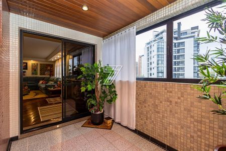 6_photo/94dce4220b.67aa532187983e6a-ATLAS-e58c9b51-1b0a-41ab-97bd-ed9102f2e3f7.jpg de apartamento à venda com 4 quartos, 205m² em Juvevê, Curitiba