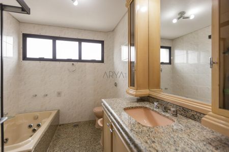 10_photo/94dce42221.26210662fcdbf9be-ATLAS-bbb8bdf6-fab0-4ca1-b96a-d7e6ff3ac677.jpg de apartamento à venda com 4 quartos, 194m² em Centro Cívico, Curitiba