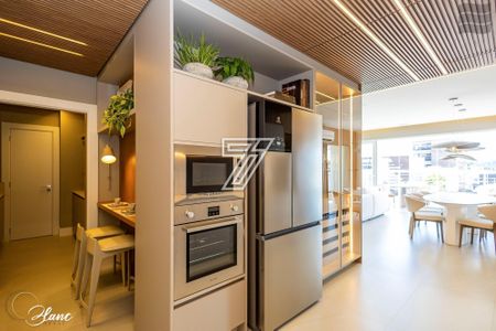 4_photo/94dce42255.59ff4696038c4a55-ATLAS-221e61c1-8bb2-4e04-b156-2ecec3b5b779.jpg de apartamento à venda com 3 quartos, 253m² em Alto da Glória, Curitiba