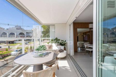 8_photo/94dce42255.ed4a69de0a6fab8c-ATLAS-28d824d9-efaa-42aa-95fc-afb72915c2b5.jpg de apartamento à venda com 3 quartos, 278m² em Alto da Glória, Curitiba