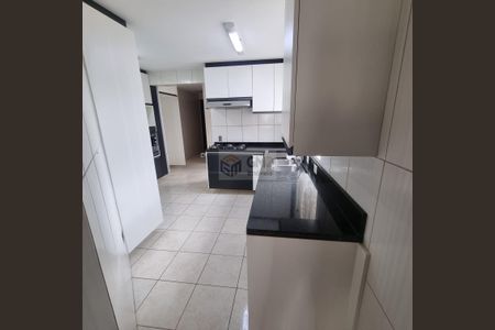 18_photo/94dce42295.860a105efa06efd0-ATLAS-e4e0f2d8-7da3-4fb1-aec8-8b12d0fe2b1a.jpg de apartamento à venda com 4 quartos, 148m² em Alto da Glória, Curitiba