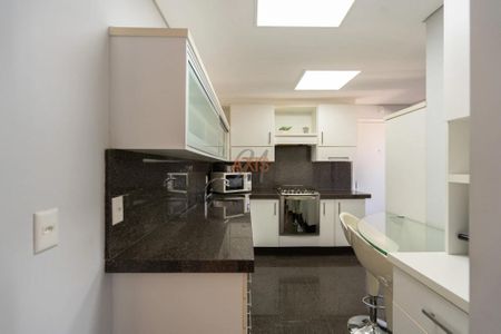 3_photo/94dce422a7.c696d6dfecea6f1c-ATLAS-02a41627-005d-4382-8d5a-46e0e3d402de.jpg de apartamento para alugar com 4 quartos, 275m² em Juvevê, Curitiba