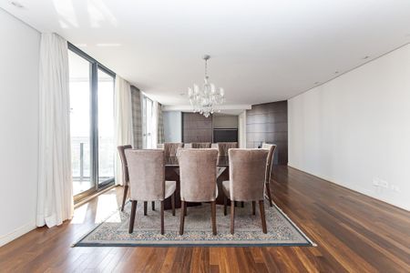 7_photo/94dce422f3.7e2ea02b9085bf9d-ATLAS-32e6977b-1345-45d7-a84b-1ae37595bb00.jpg de apartamento à venda com 0 quarto, 253m² em Alto da Glória, Curitiba