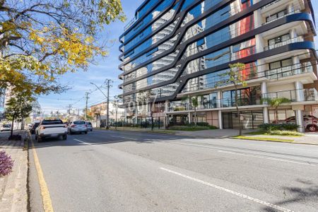 30_photo/94dce422f5.7d66585da851c4e1-ATLAS-1f130ffc-6fc3-4fa1-b24c-a033b6ec1fe9.jpg de apartamento à venda com 1 quarto, 13m² em Alto da Glória, Curitiba