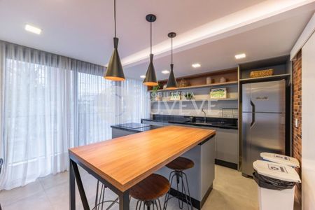 12_photo/94dce422f5.c6d8110dbbfc6e18-ATLAS-492de4f5-958b-42e7-b01b-cdbf3ea6a5dd.jpg de apartamento para alugar com 1 quarto, 33m² em Alto da Glória, Curitiba