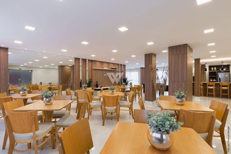 36_photo/94dce4234b.a0a365f011ea8df8-ATLAS-8a4e08e9-73b3-45c2-b36b-4c43a6b6054e.jpg de apartamento à venda com 3 quartos, 173m² em Alto da Glória, Curitiba